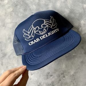 CRAB DELIGHTS Men's Hat
